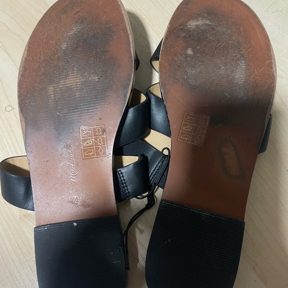 Madewell Black Strappy Sandals - Picture 3 of 3